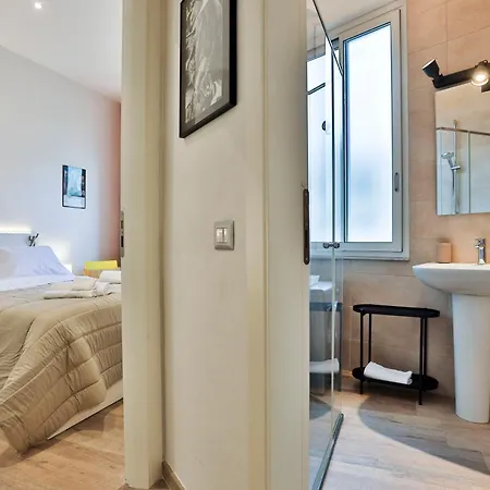 Guesthost - Terrazzino Spagnolo Panoramic Neapol