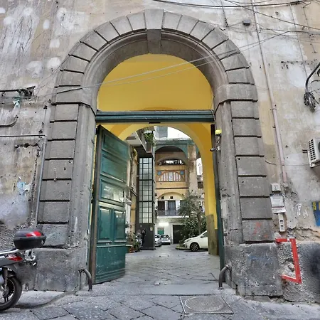 Terrazzino Spagnolo Panoramic Nápoles