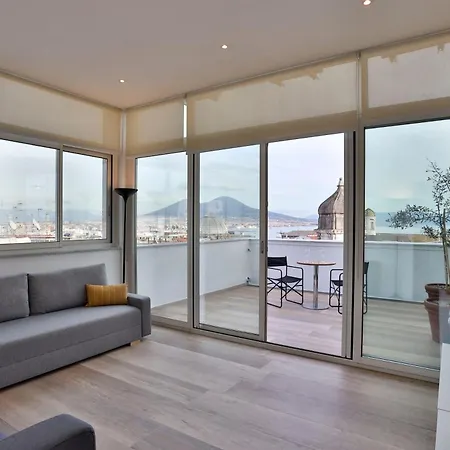 Guesthost - Terrazzino Spagnolo Panoramic Apartament Neapol